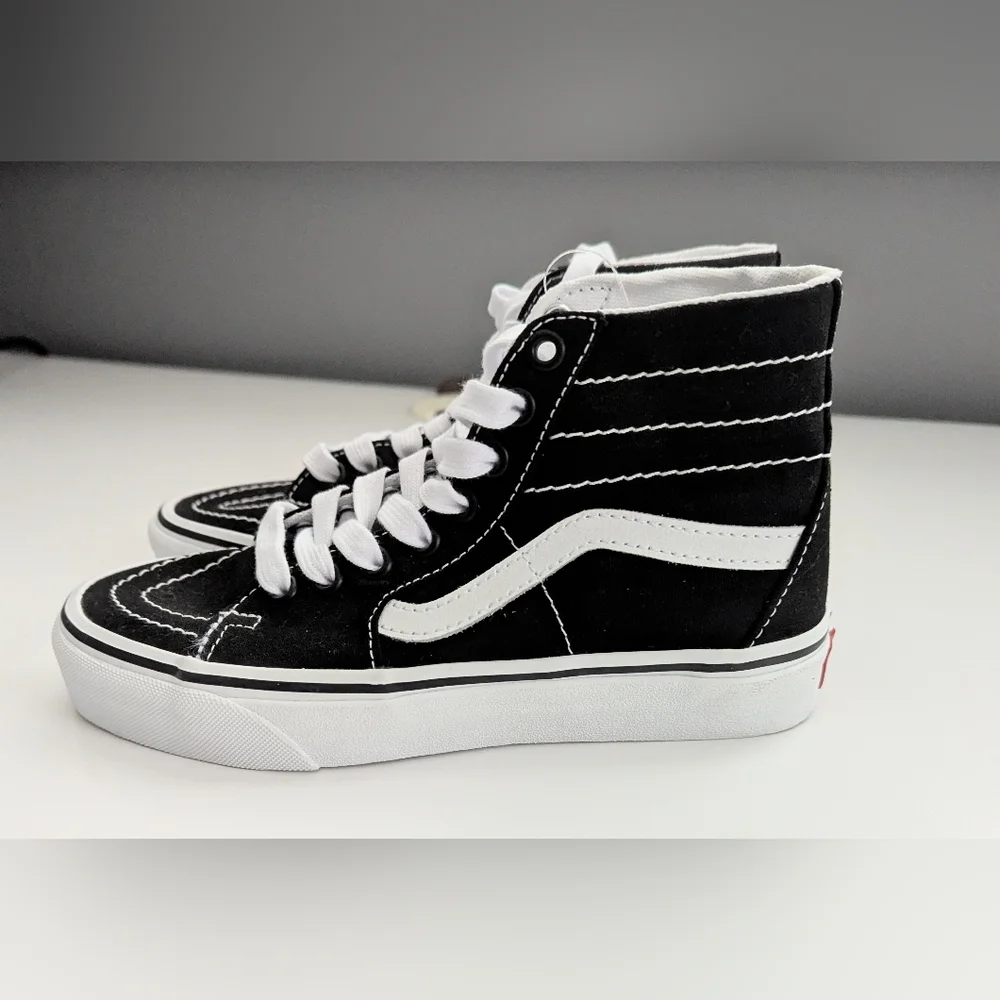 NWT Vans Unisex High-Top Sneakers/Running Shoes (Women Size 5 /Men Size 3.5) - Picture 3 of 15